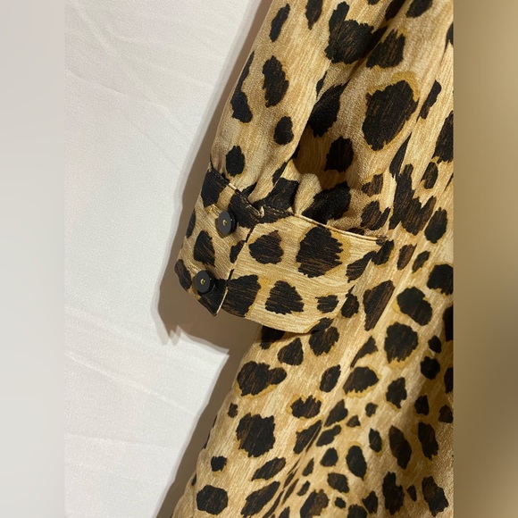 Cheetah Print Shift Dress - Picture 5 of 5